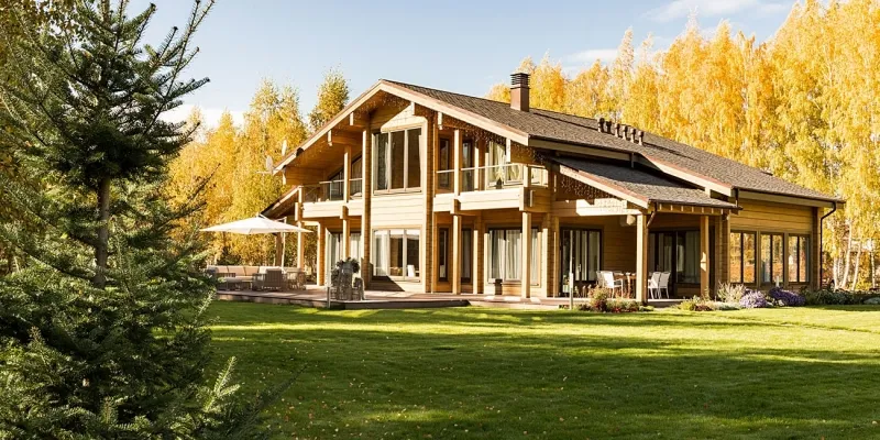 Holz House